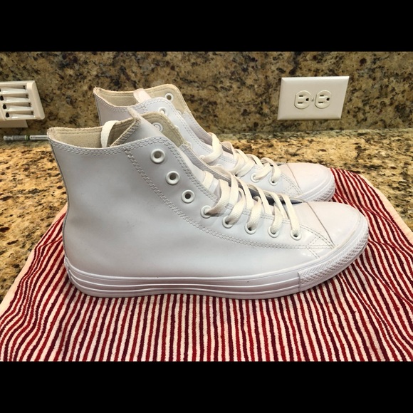 white water resistant shoes